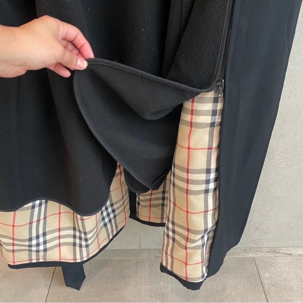 Burberry Men’s Black Long Waterloo Heritage Trench Coat, Size 34 - Picture 14 of 16